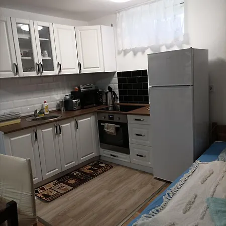 Kiskastely Garzon, Sajat Fuerdoszobaval Es Sajat Konyhaval *